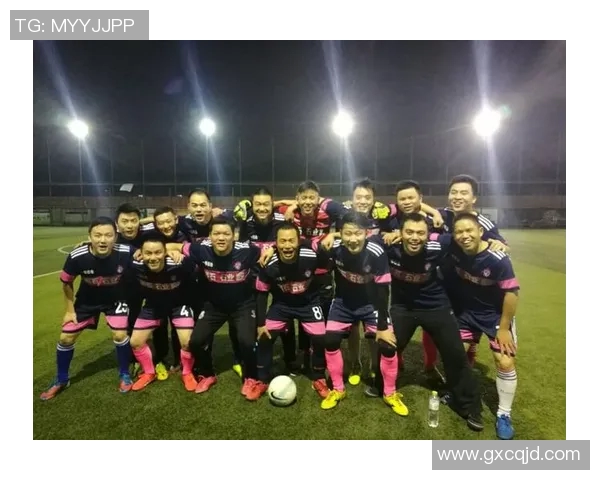 重庆足球队团队协作深度解析与其他球队的对比分析